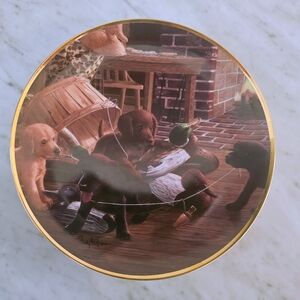 Franklin Mint Chocolate Lab Puppy Plate